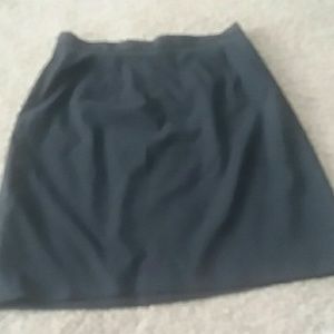 Focus 2000 by Charles Glueck black pencil skirt